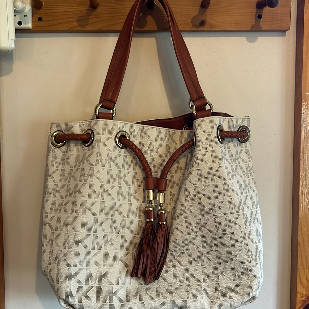 White Michael Kors purse